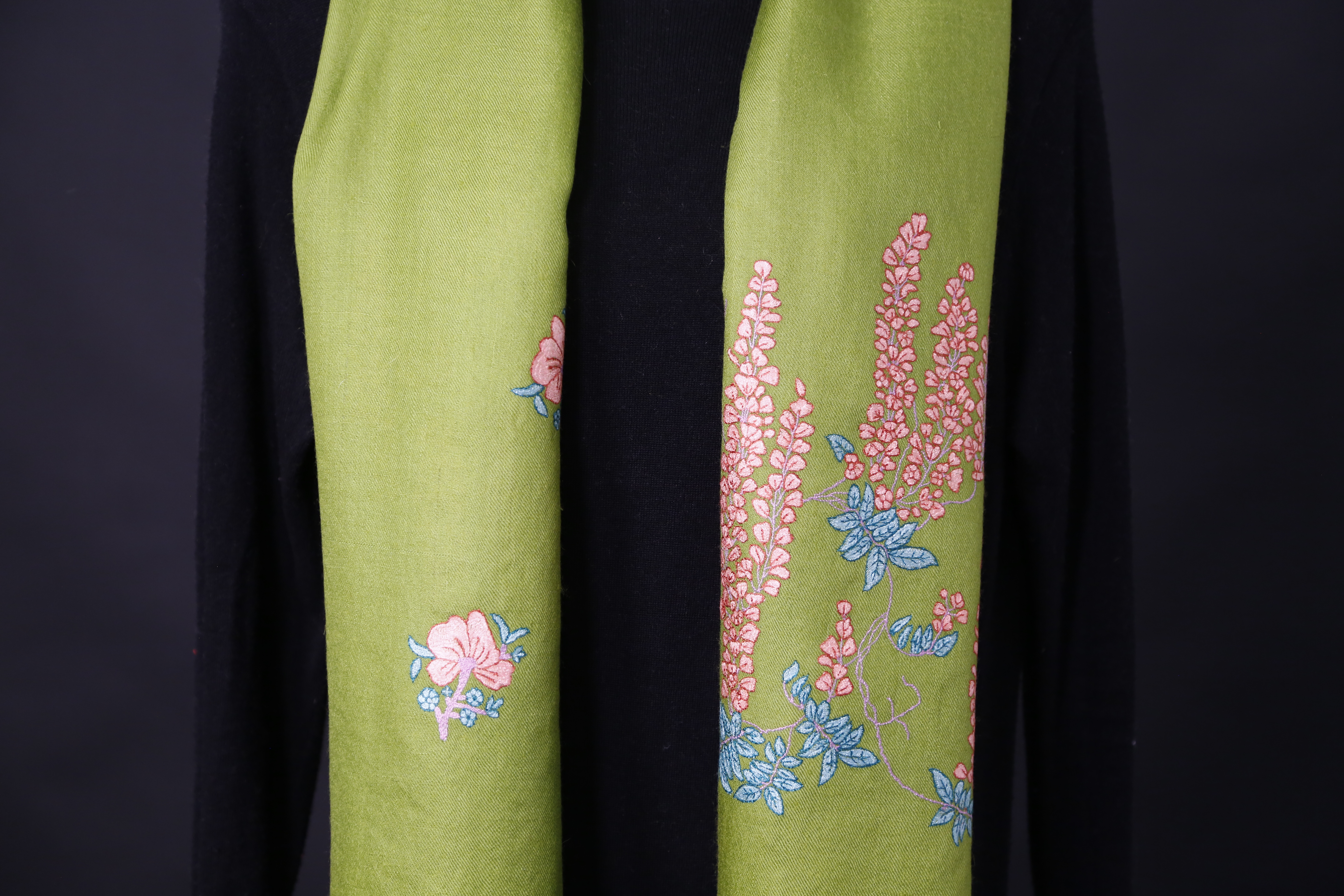 The Sozni Midnight Blossom view 1
